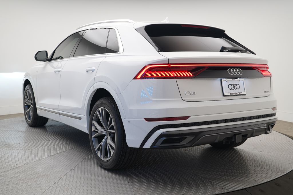 2023 Audi Q8 55 Premium Plus photo 3