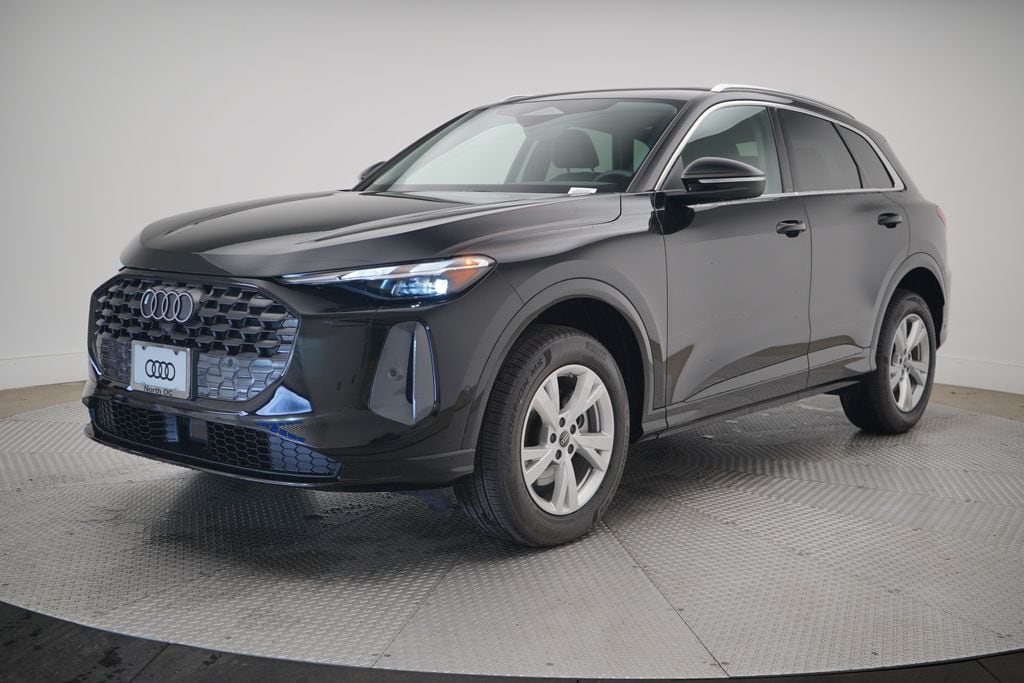 2025 Audi New Q5 Premium's photo