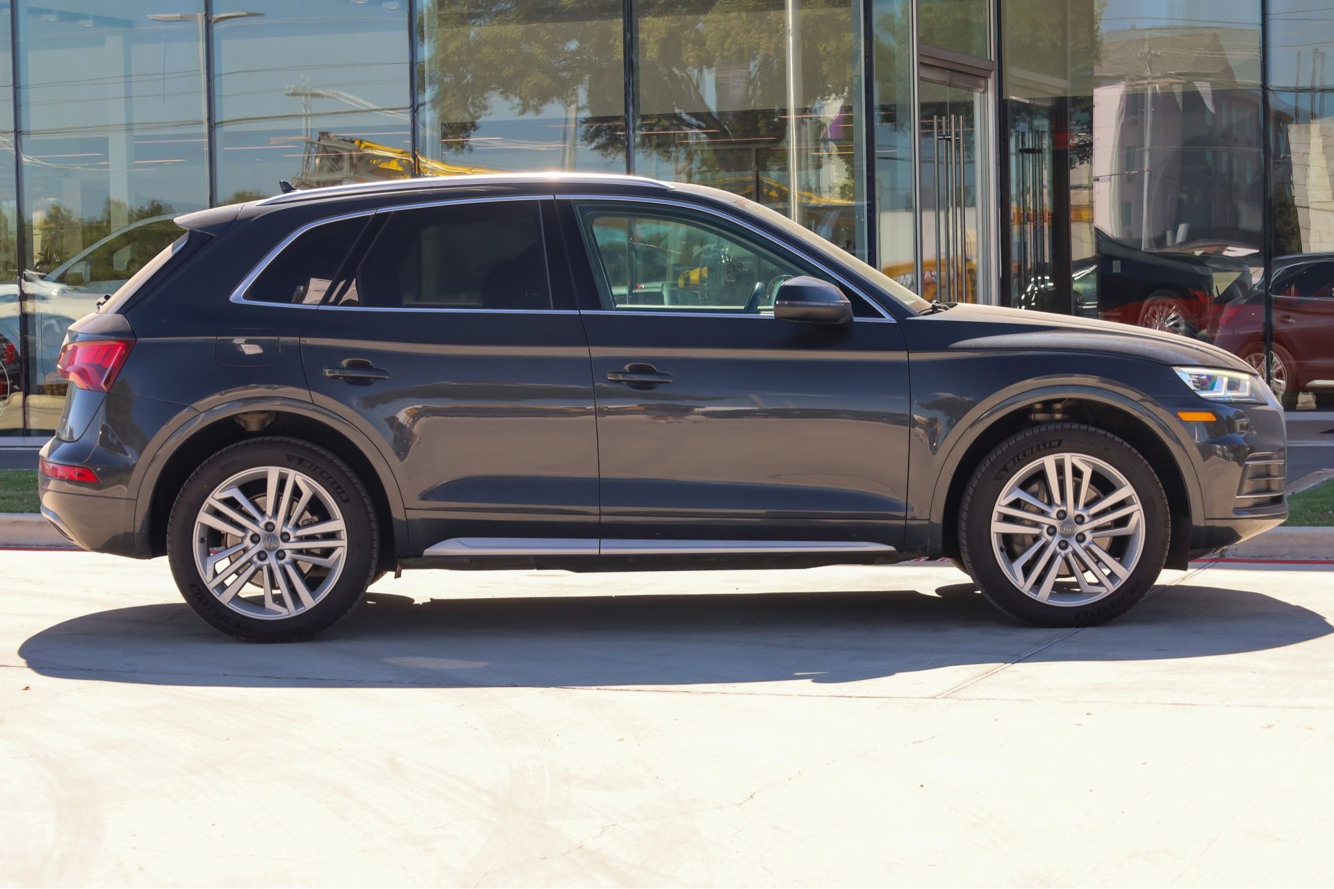 2019 Audi Q5 Premium Plus photo 4