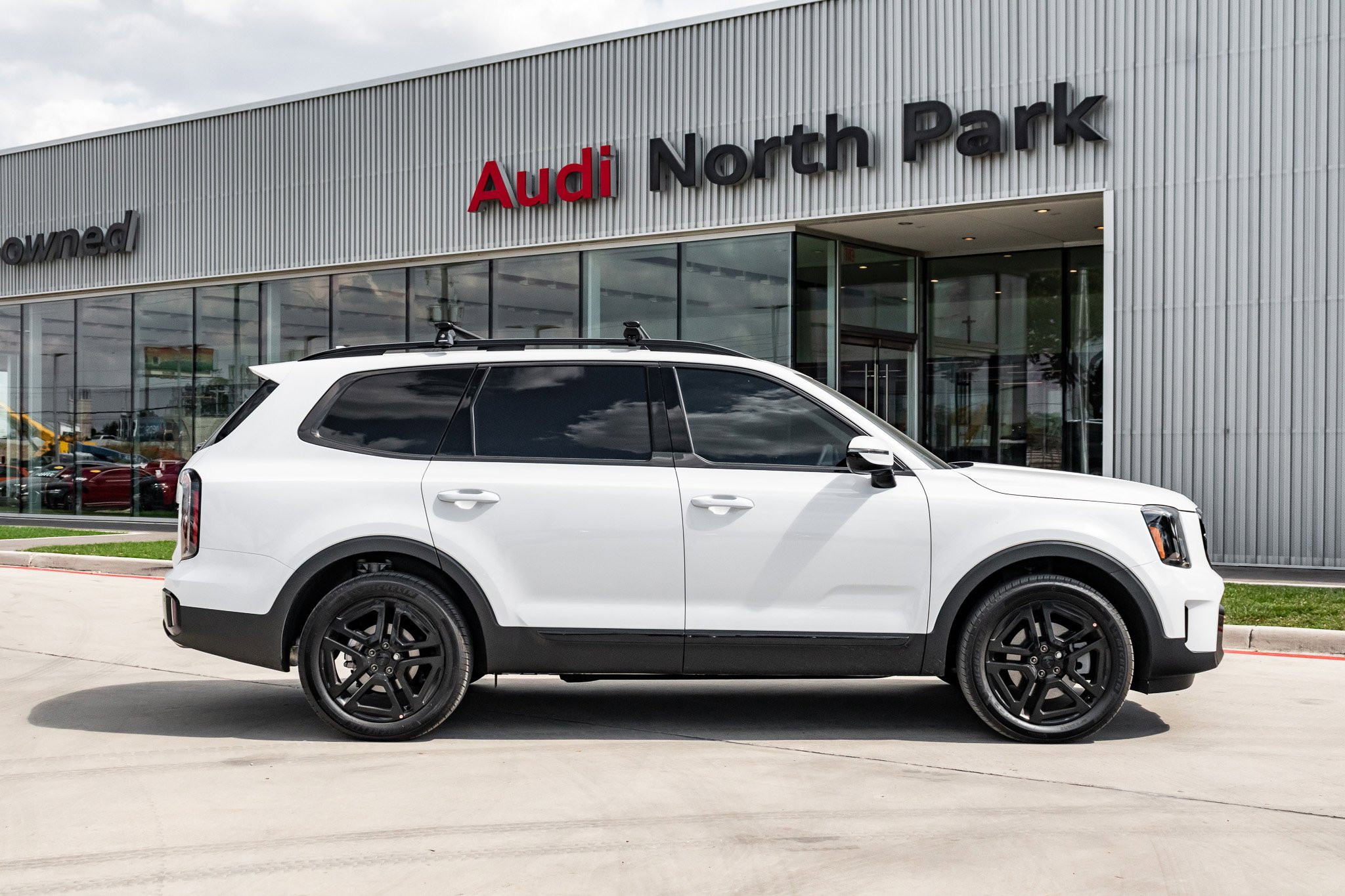 2025 Kia Telluride X-Line X-Pro photo 3