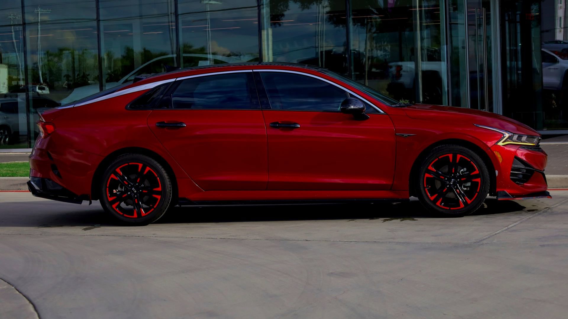 2021 Kia K5 GT-Line photo 4