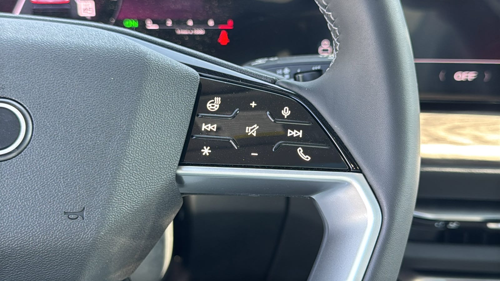 2025 Audi Q5 Premium - Photo 24