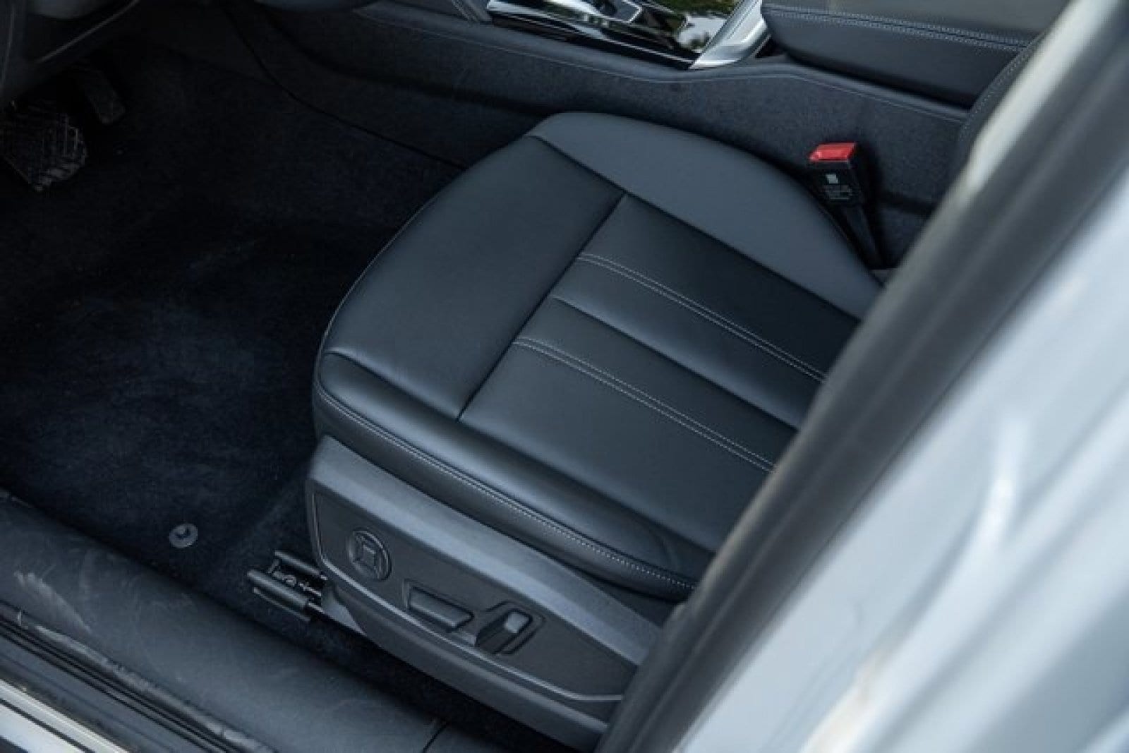 2025 Audi Q5 Premium - Photo 8