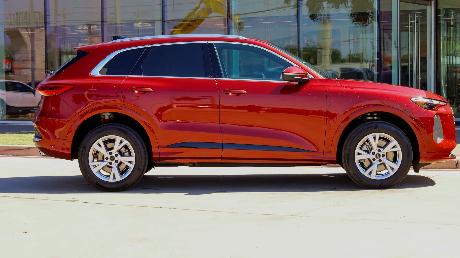 2025 Audi Q5 2.0T Premium photo 3