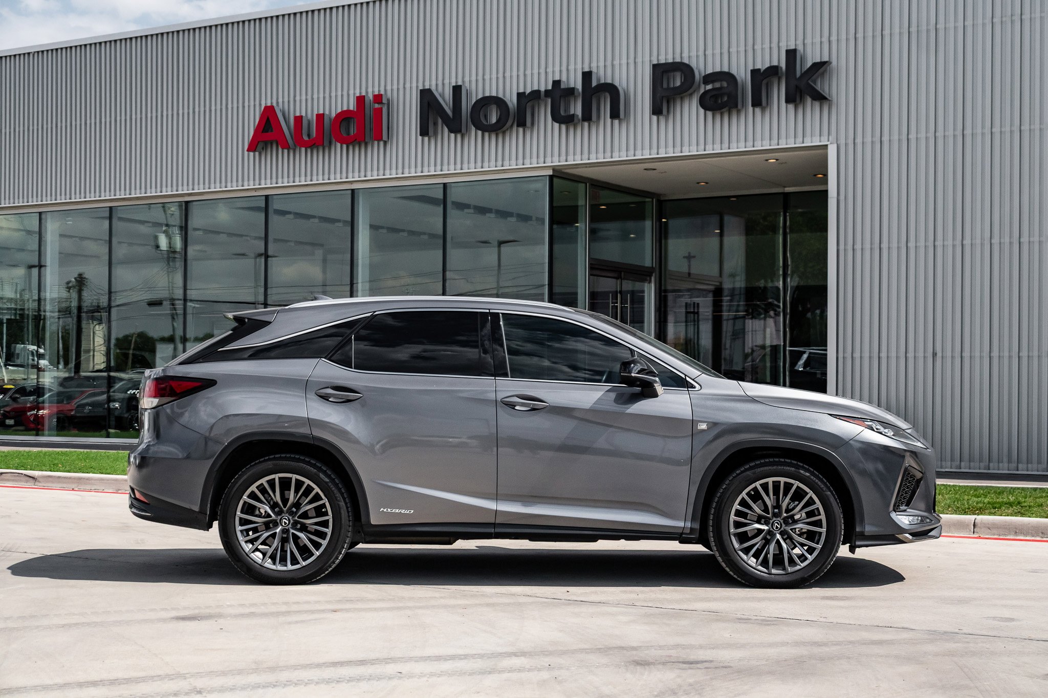 2021 Lexus RX 450h F SPORT Handling photo 3