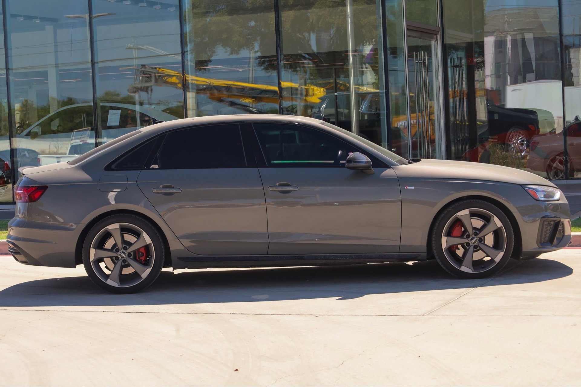 2024 Audi A4 S line Premium Plus photo 3