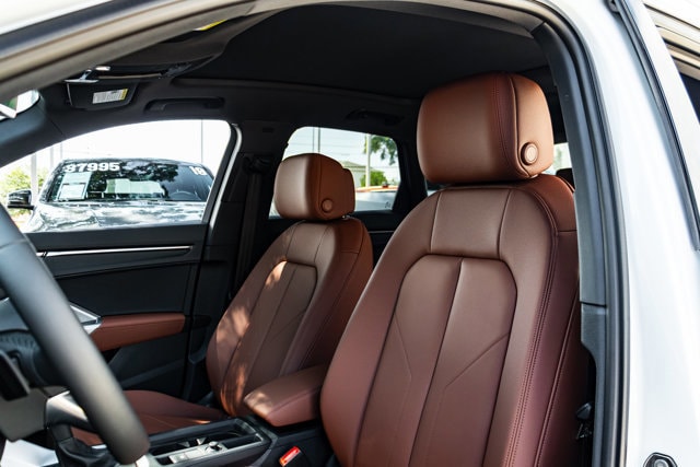 2025 Audi Q3 S Line Premium - Photo 7