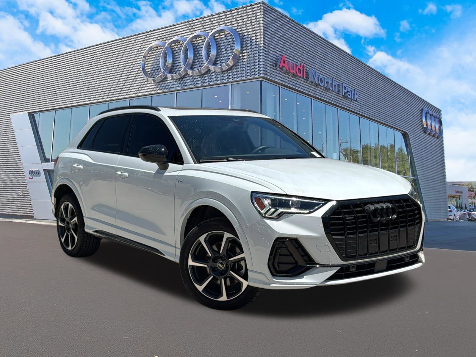 2025 Audi Q3 45 TFSI S Line Premium Plus quattro's photo