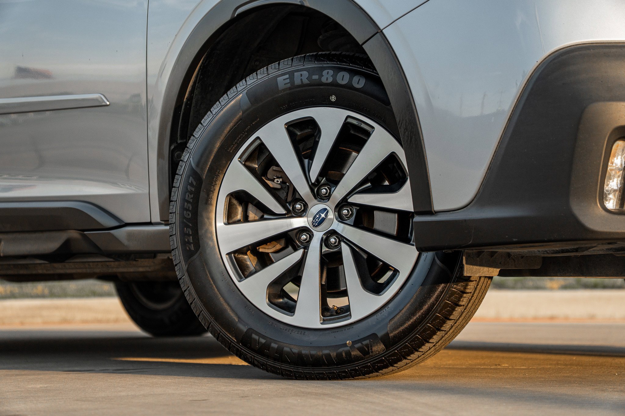2020 Subaru Outback Premium photo 2