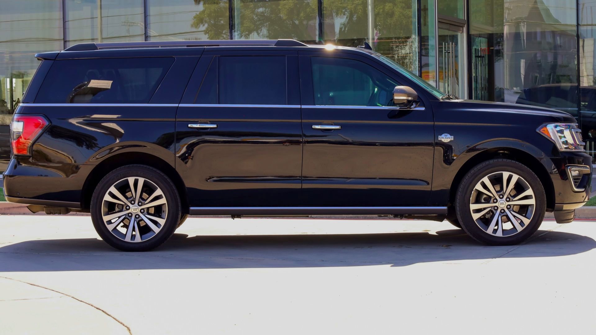 2020 Ford Expedition MAX King Ranch photo 2
