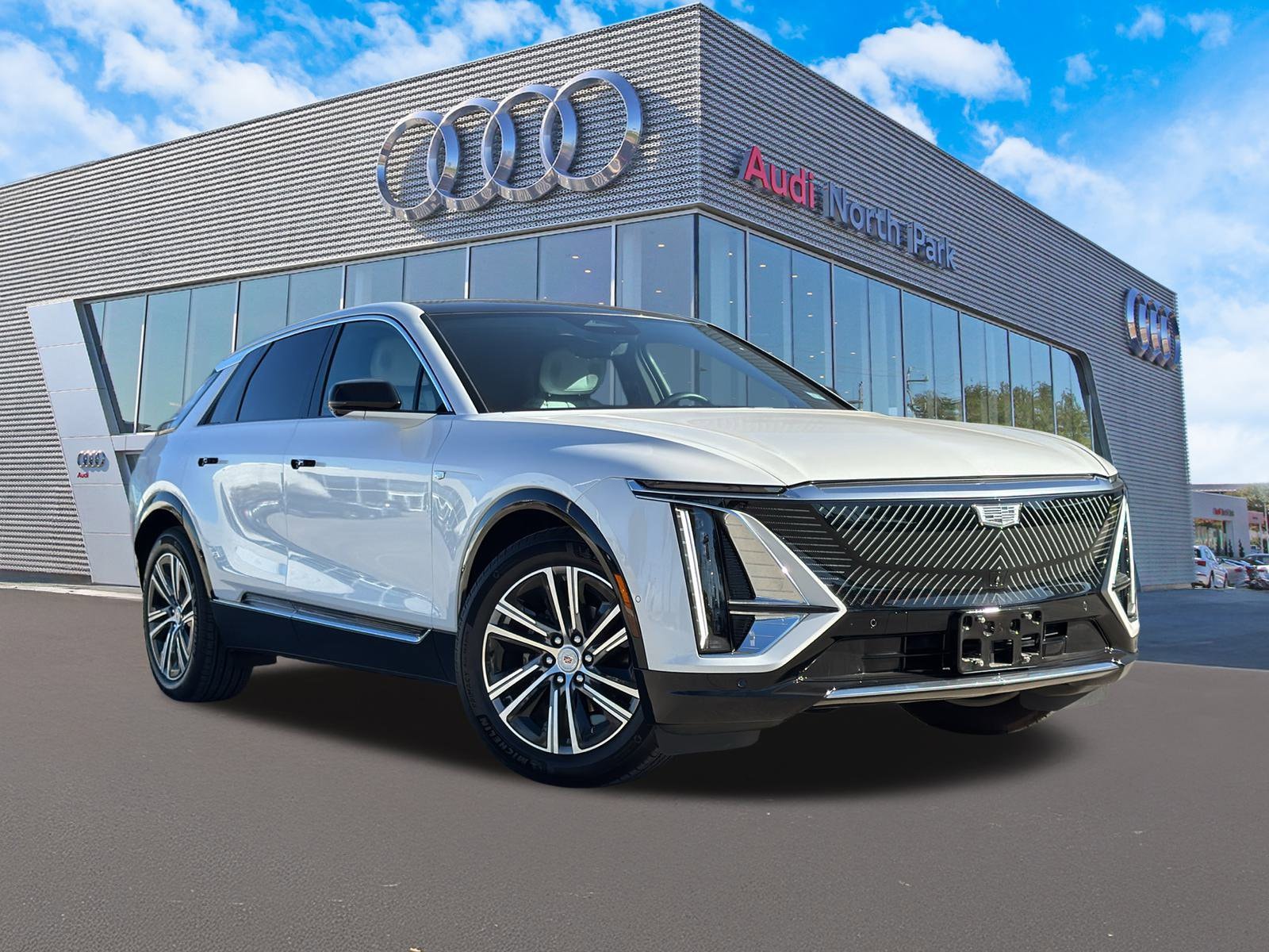 2025 Cadillac Lyriq Luxury's photo