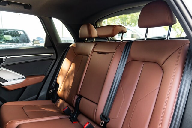 2025 Audi Q3 S Line Premium - Photo 17