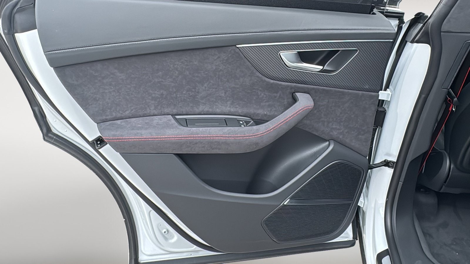 2026 Audi RS Q8 Base - Photo 16