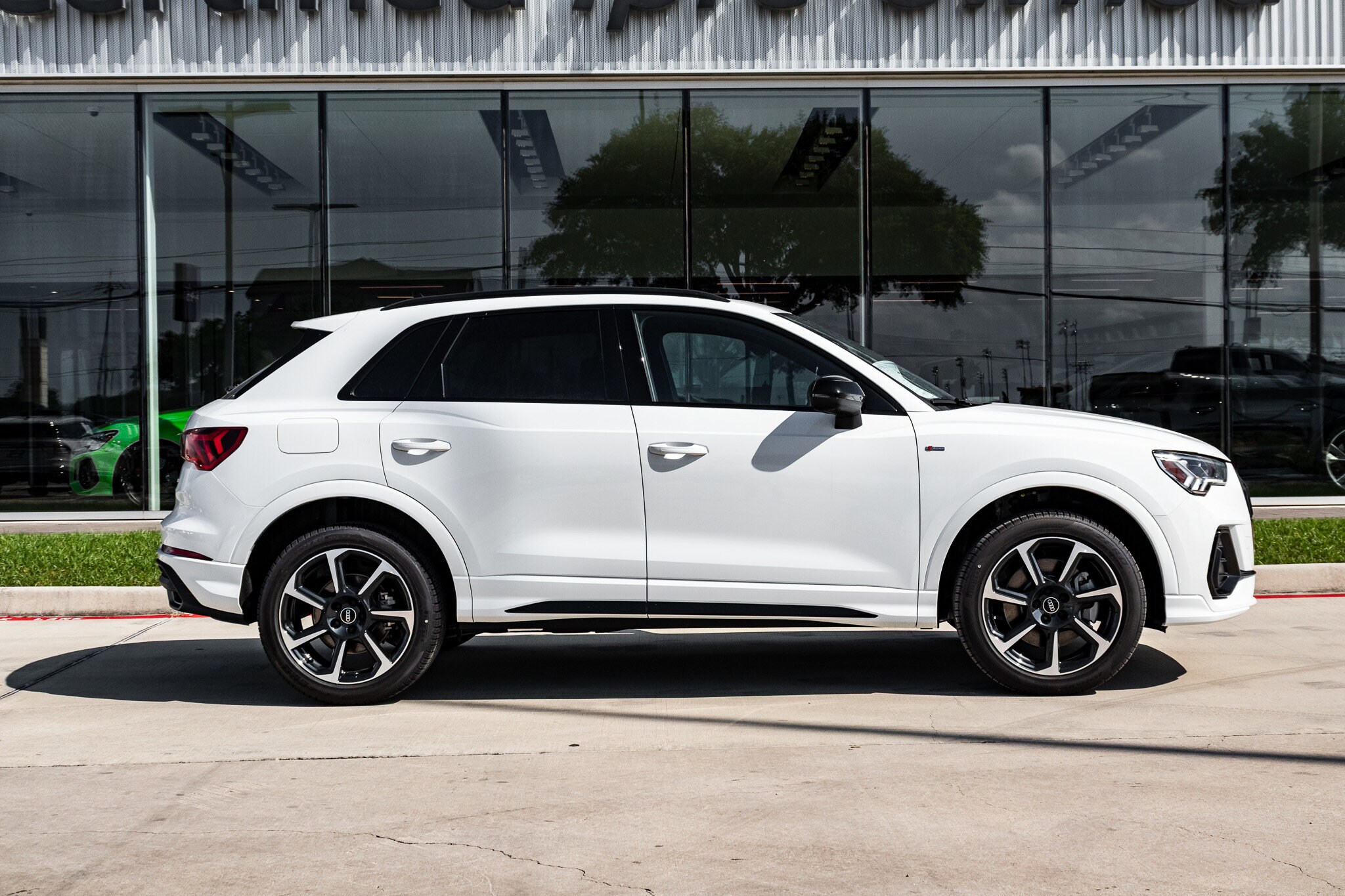 2025 Audi Q3 Premium Plus photo 4