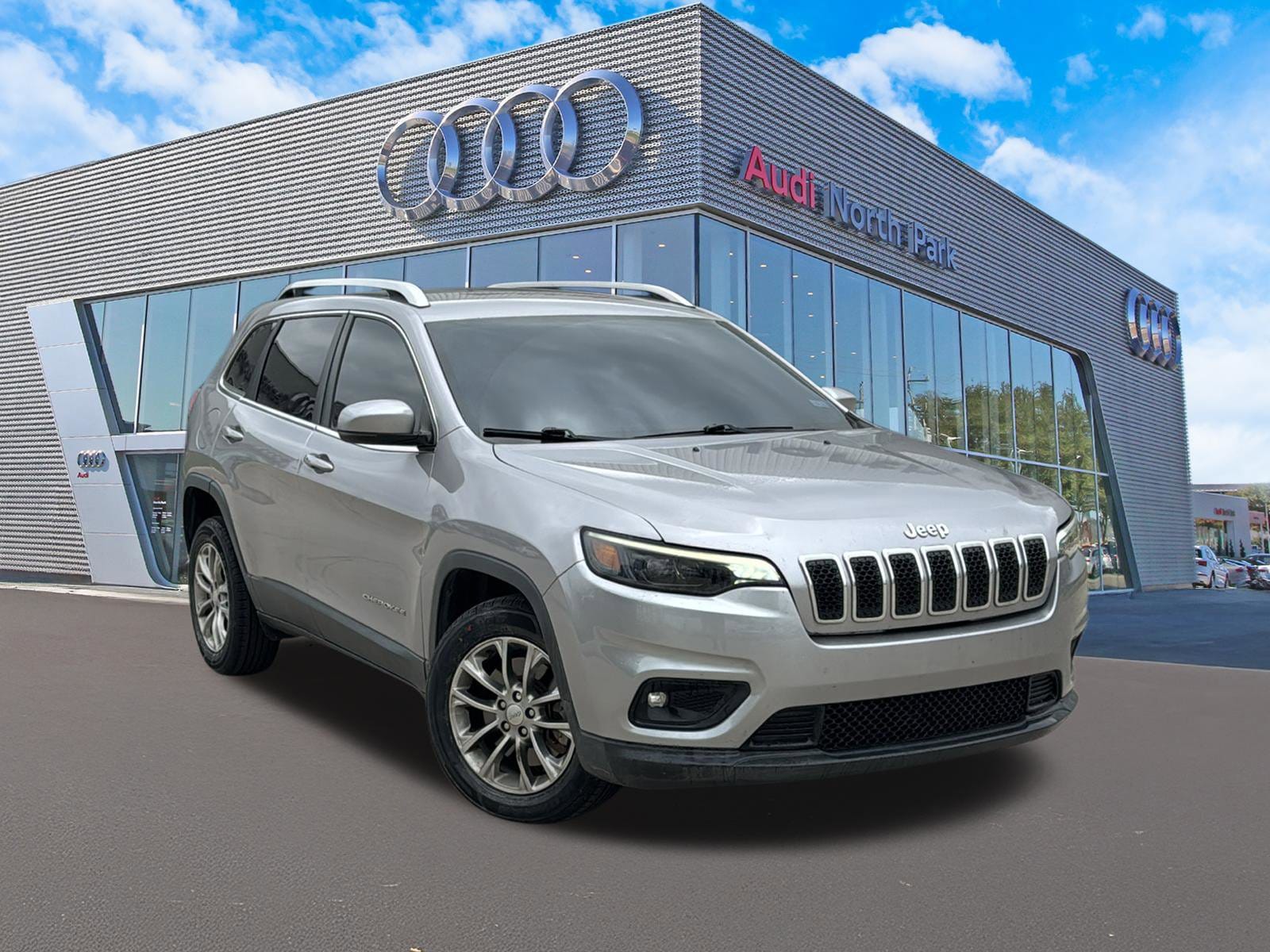 2019 Jeep Cherokee Latitude Plus's photo