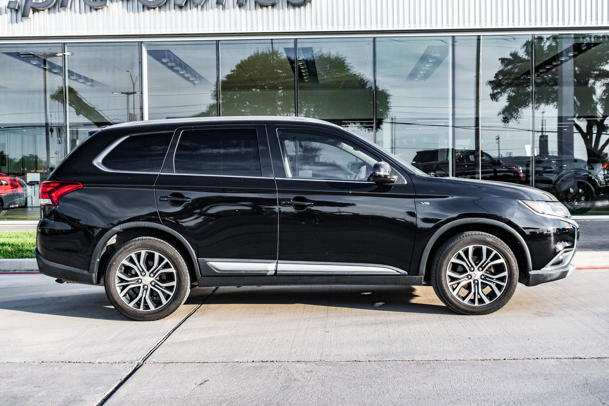 2016 Mitsubishi Outlander GT photo 4