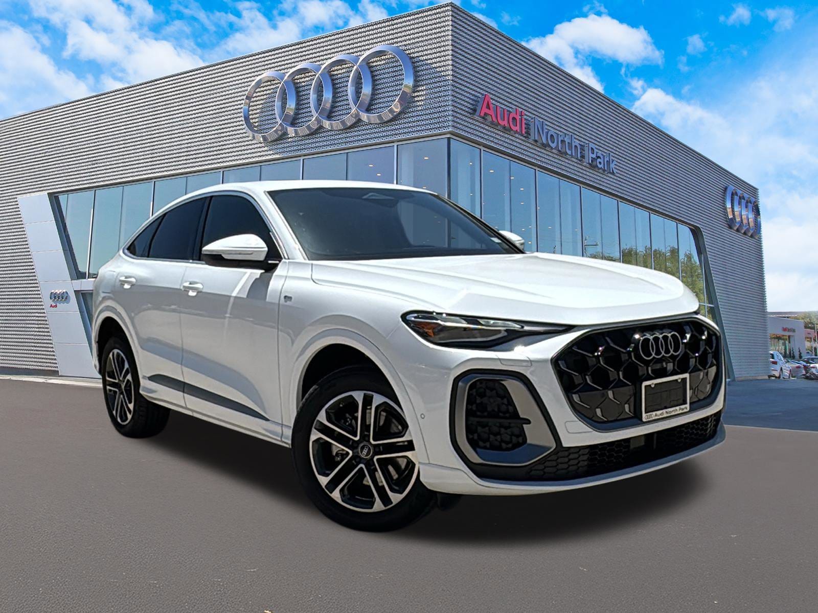 2025 Audi Q5 Sportback 45 Premium's photo
