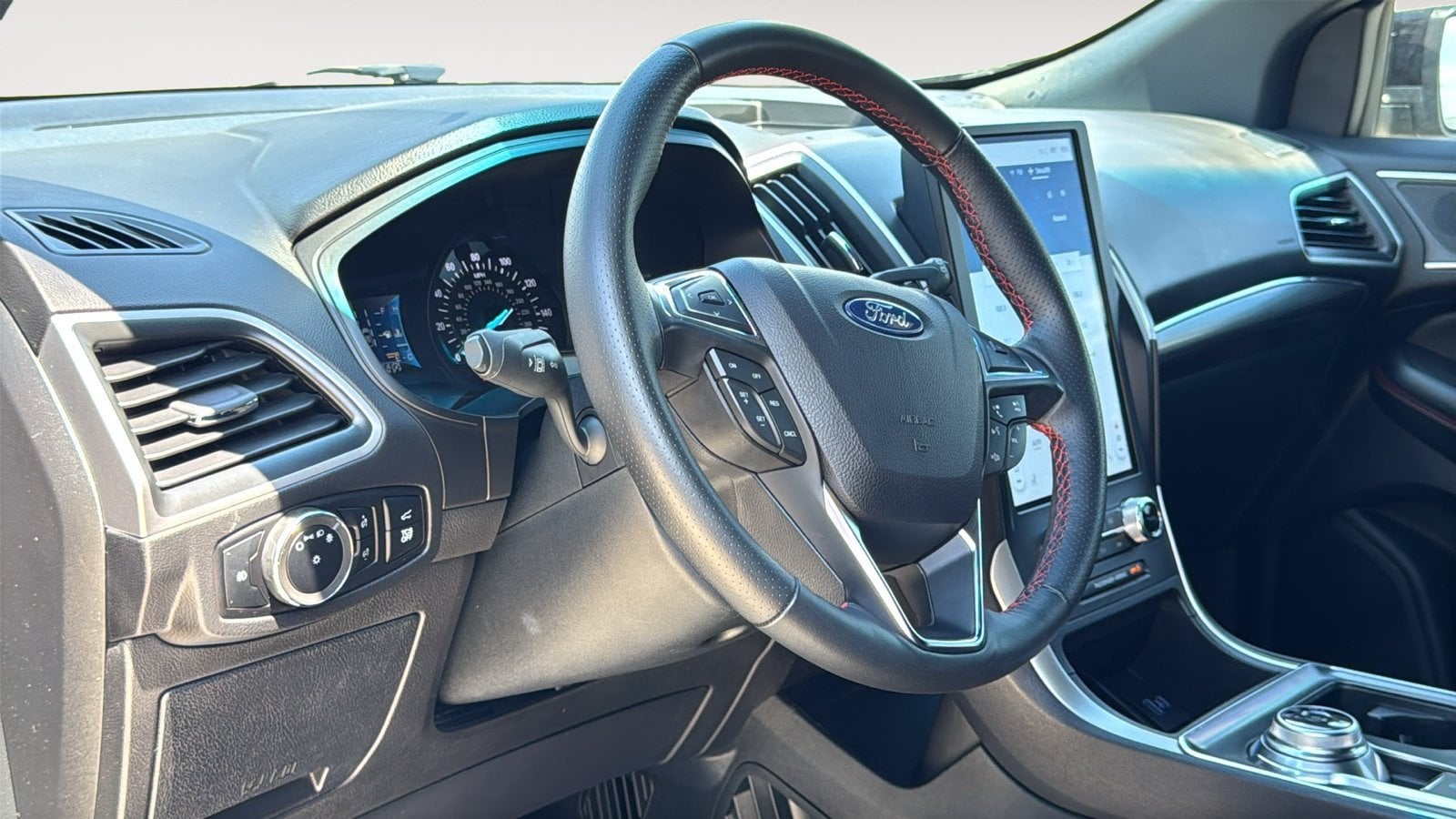 2024 Ford Edge ST-Line - Photo 10