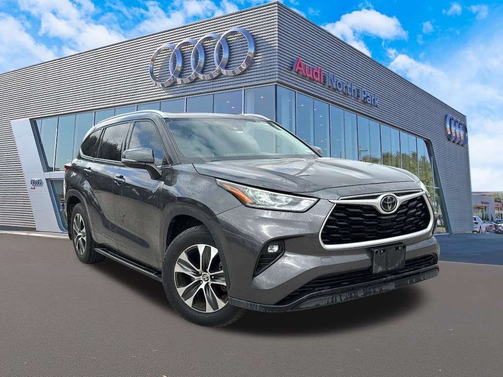 Used 2020 Toyota Highlander XLE SUV