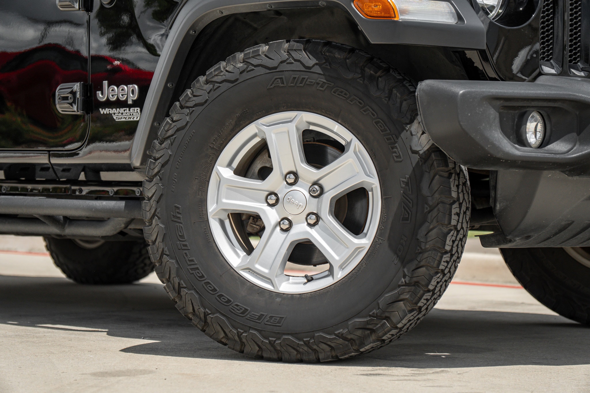 Used 2019 Jeep Wrangler Unlimited Sport S with VIN 1C4HJXDG4KW546994 for sale in Selma, TX
