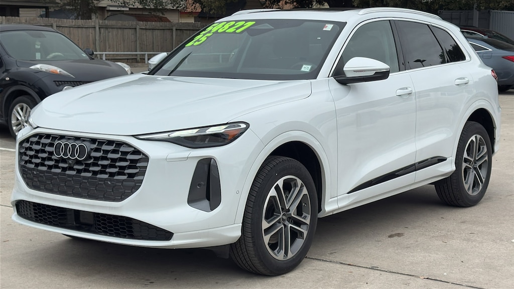 New 2025 Audi Q5 Premium SUV