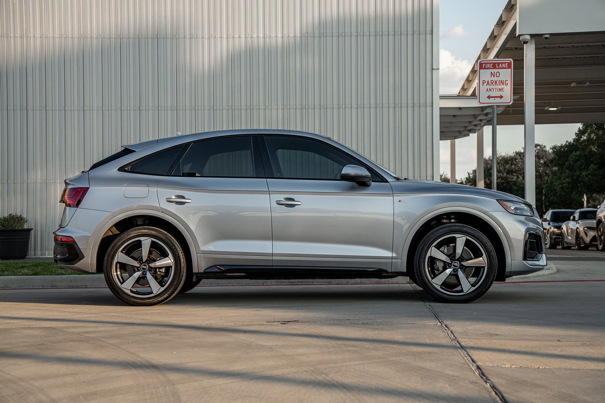 2022 Audi Q5 Sportback S line Premium Plus photo 3