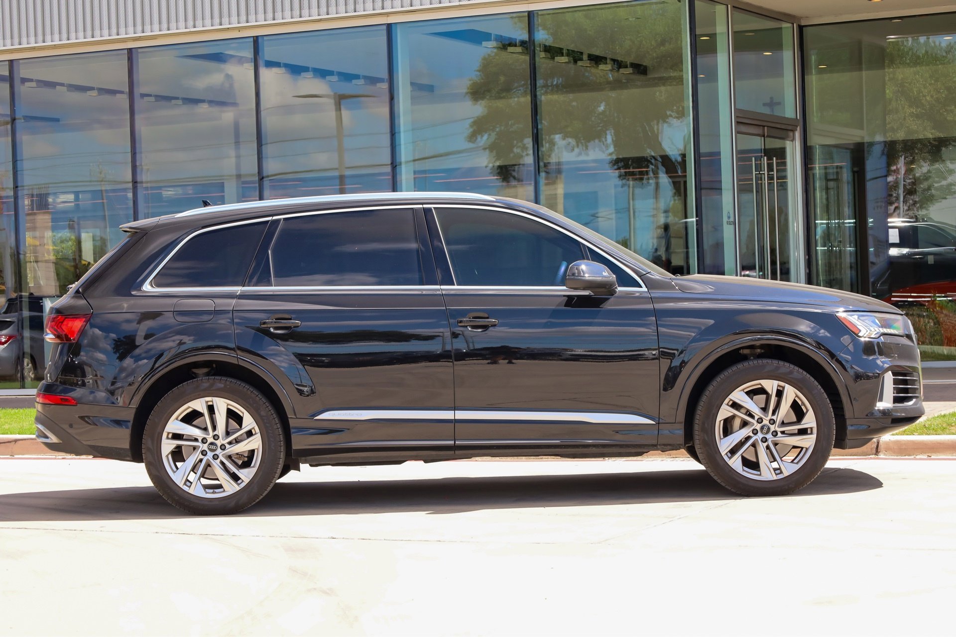2023 Audi Q7 Premium photo 4
