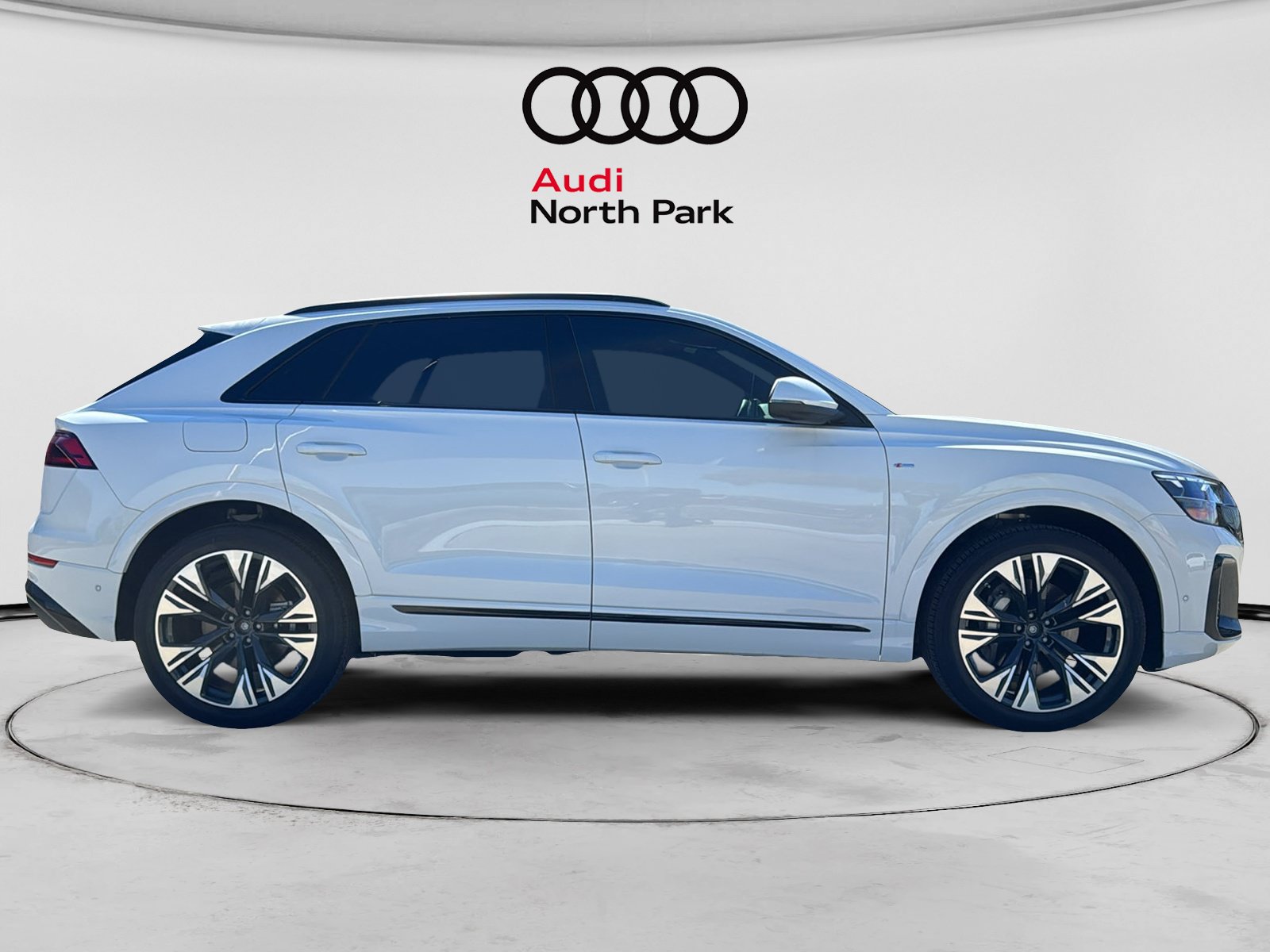 2026 Audi Q8 Premium Plus - Photo 8