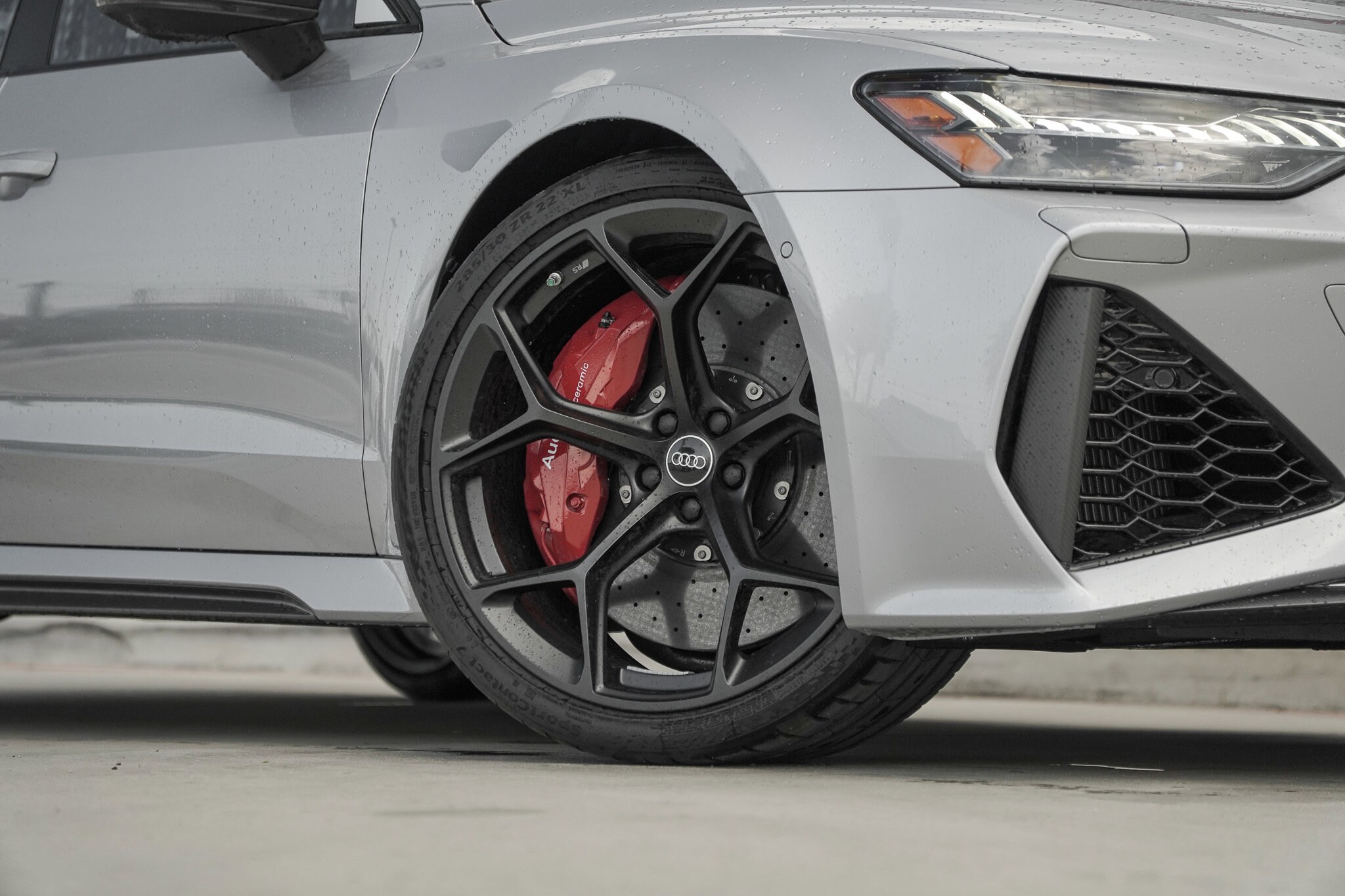2025 Audi RS 7 Performance Base photo 2