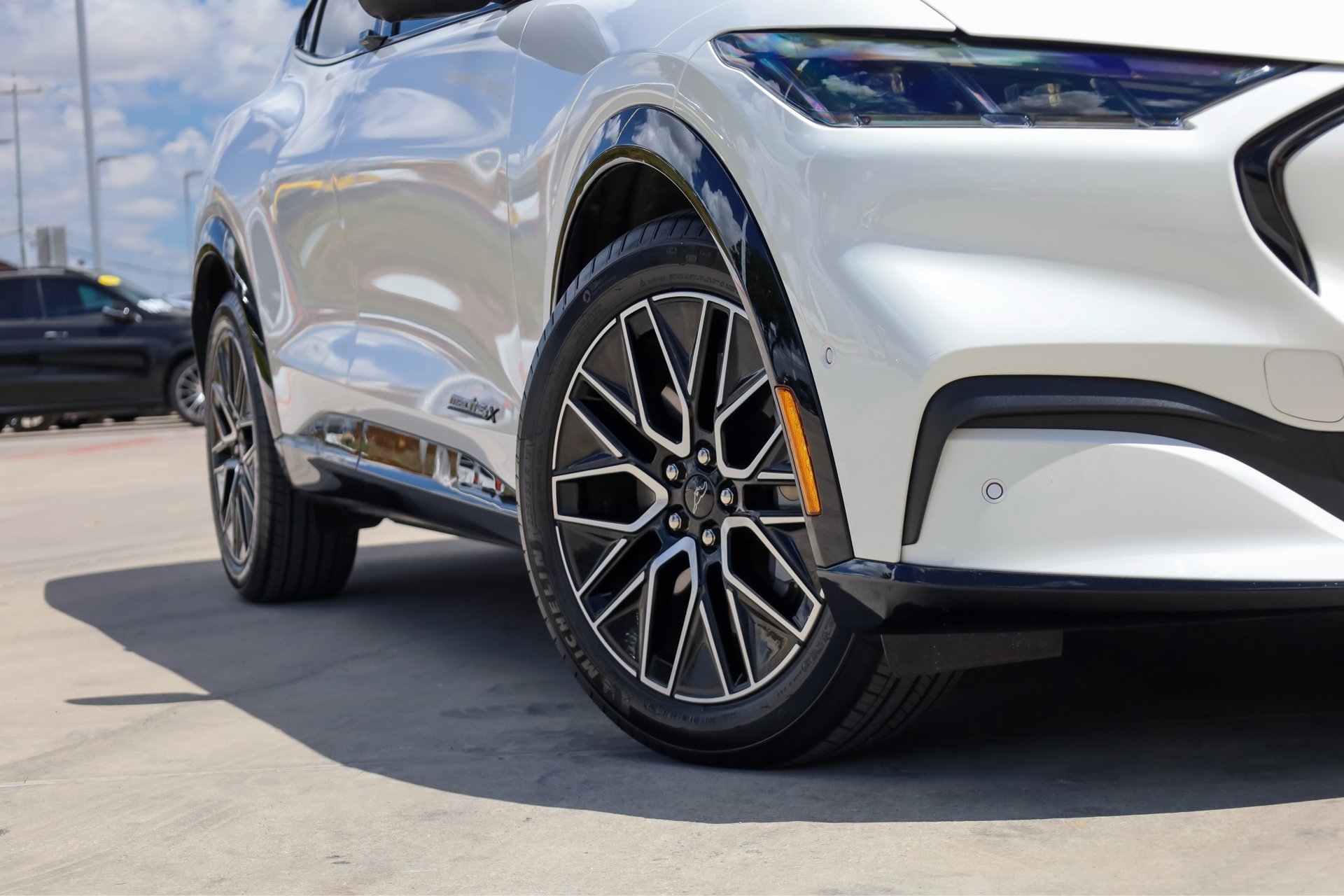 2024 Ford Mustang Mach-E Premium photo 2