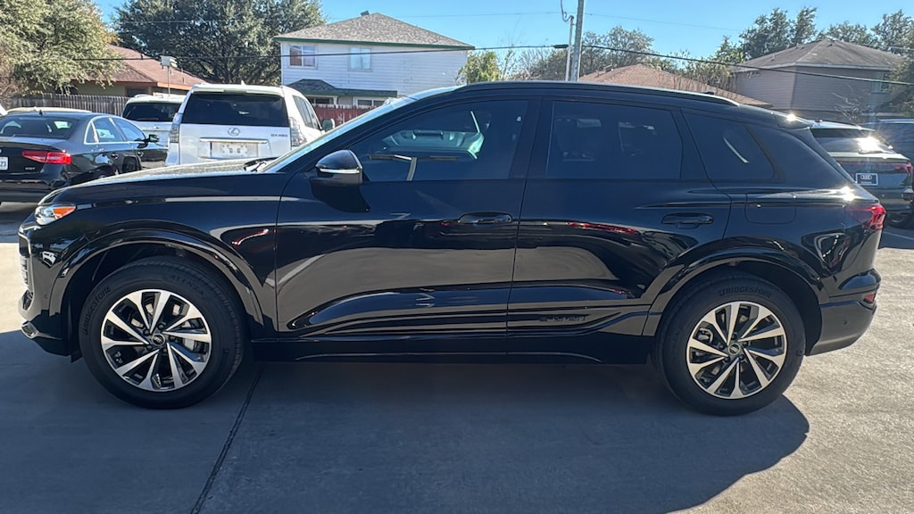 New 2025 Audi Q6 e-tron Premium SUV