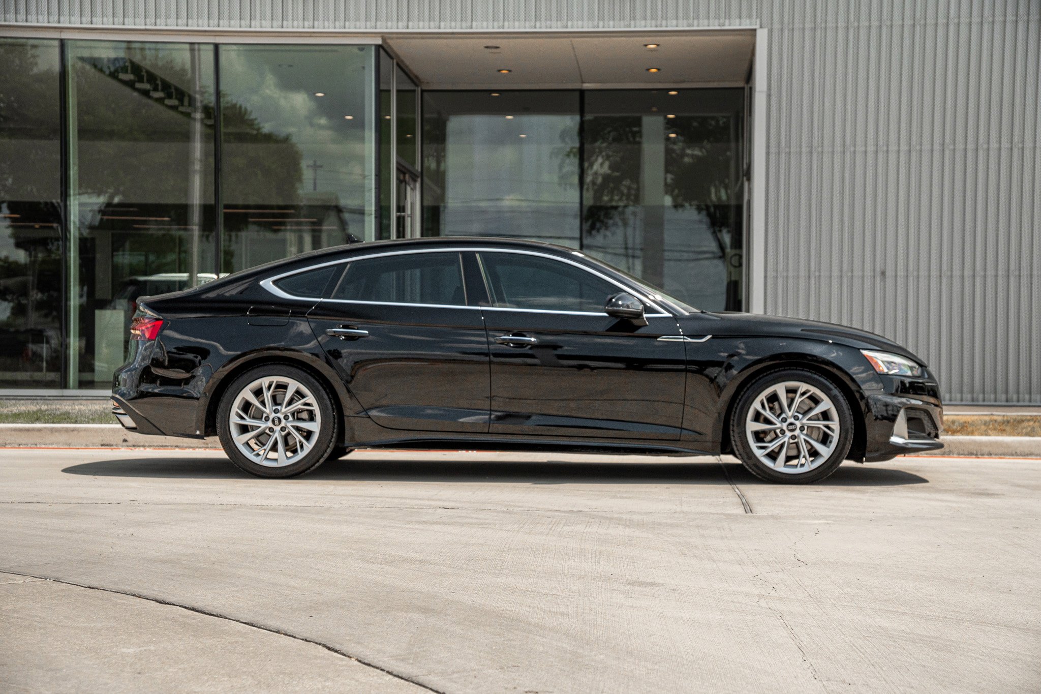 2022 Audi A5 Quattro Prestige photo 3
