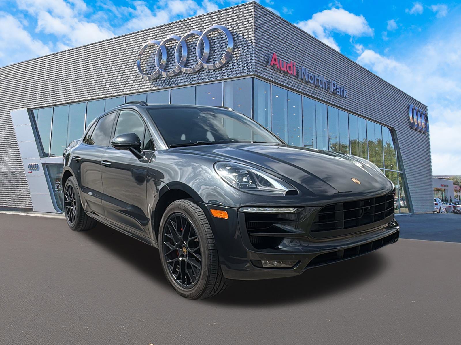 2018 Porsche Macan GTS's photo