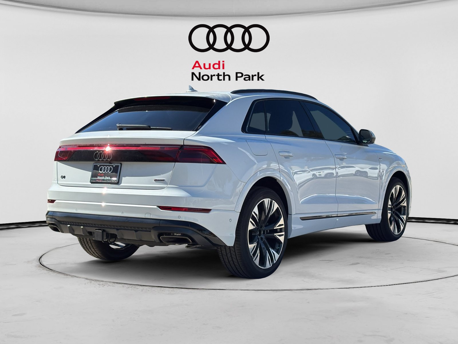 2026 Audi Q8 Premium Plus - Photo 7