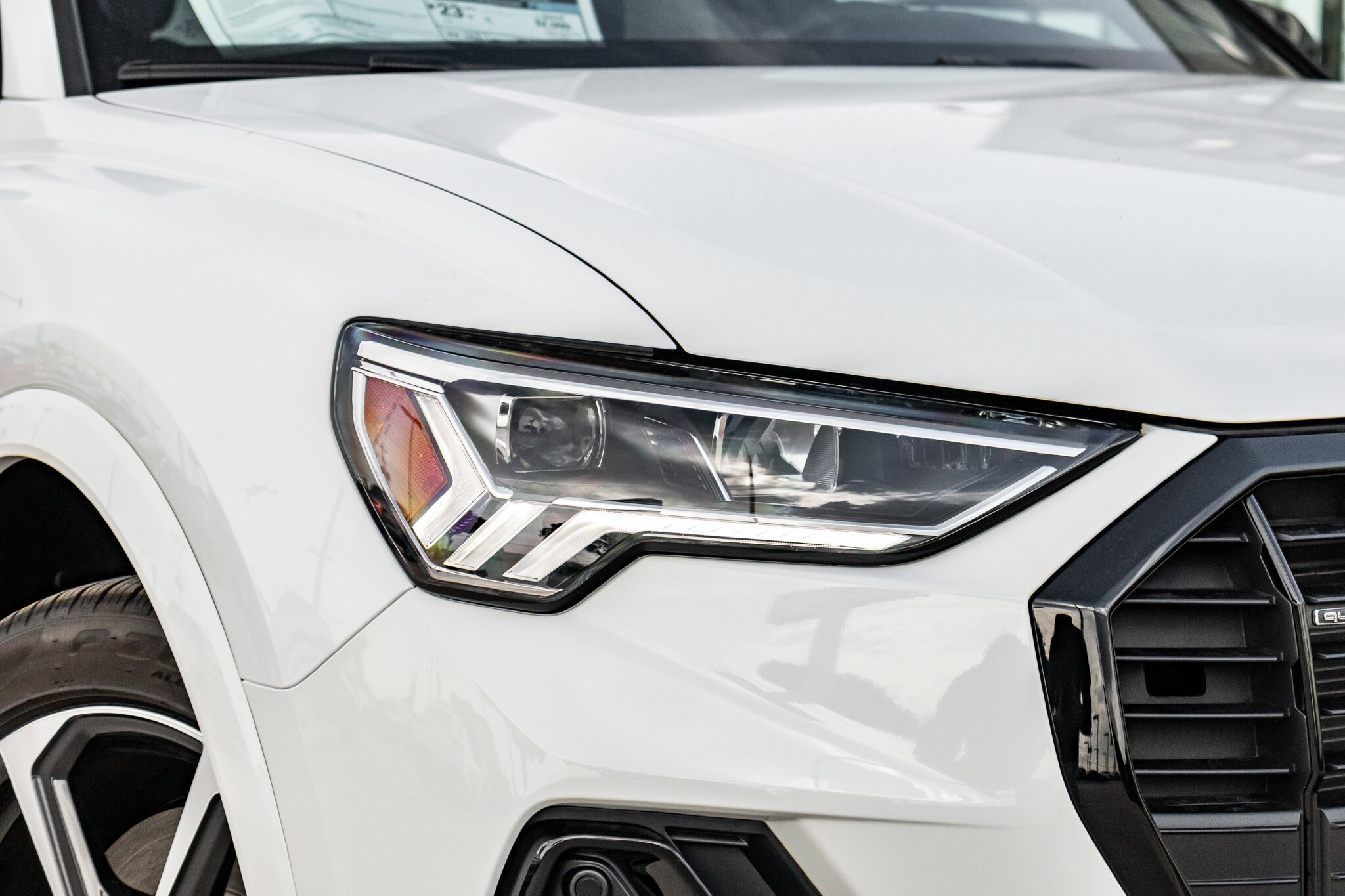 2025 Audi Q3 S line Premium Plus photo 2