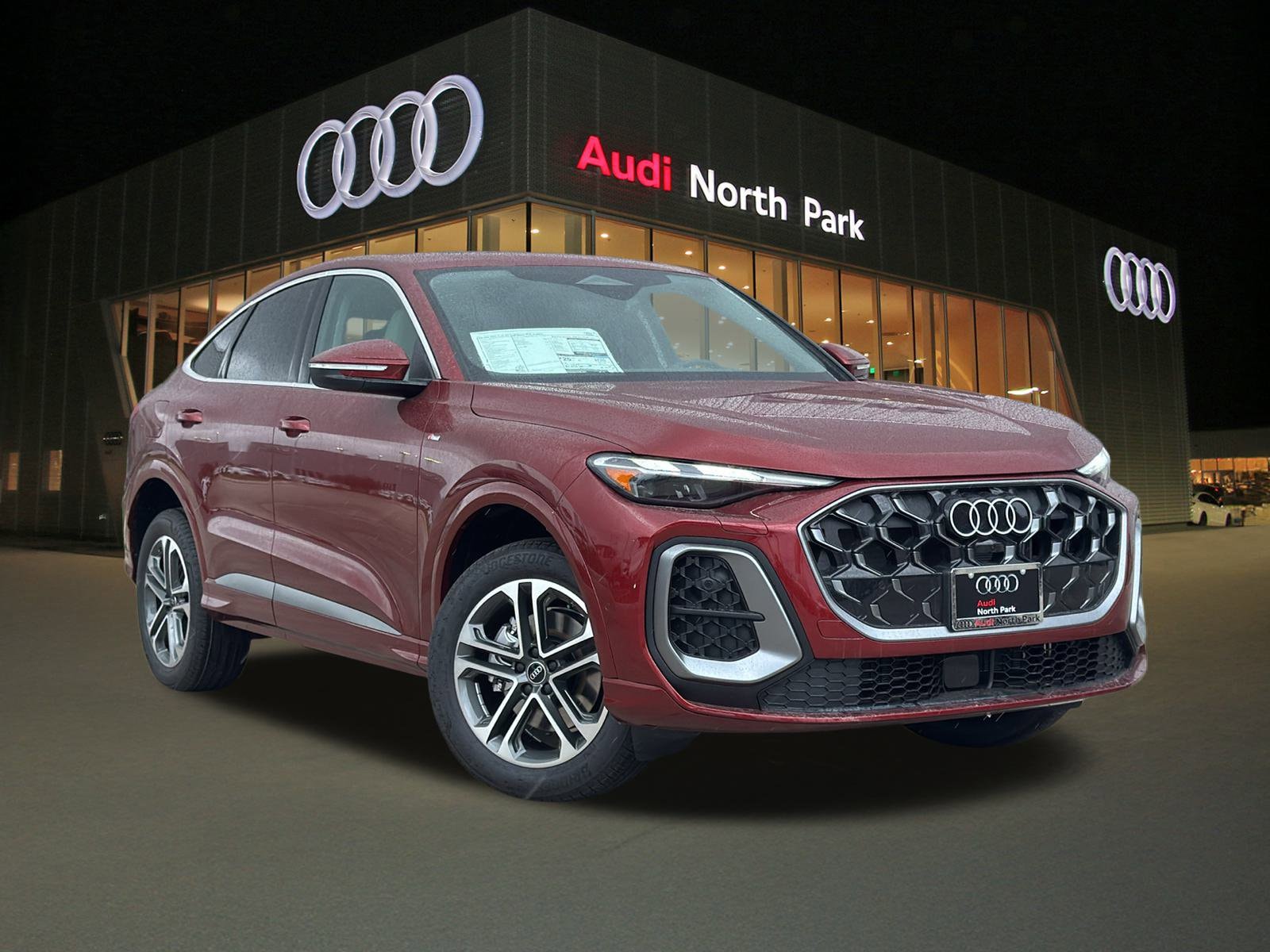 2025 Audi New Q5 Sportback Premium's photo