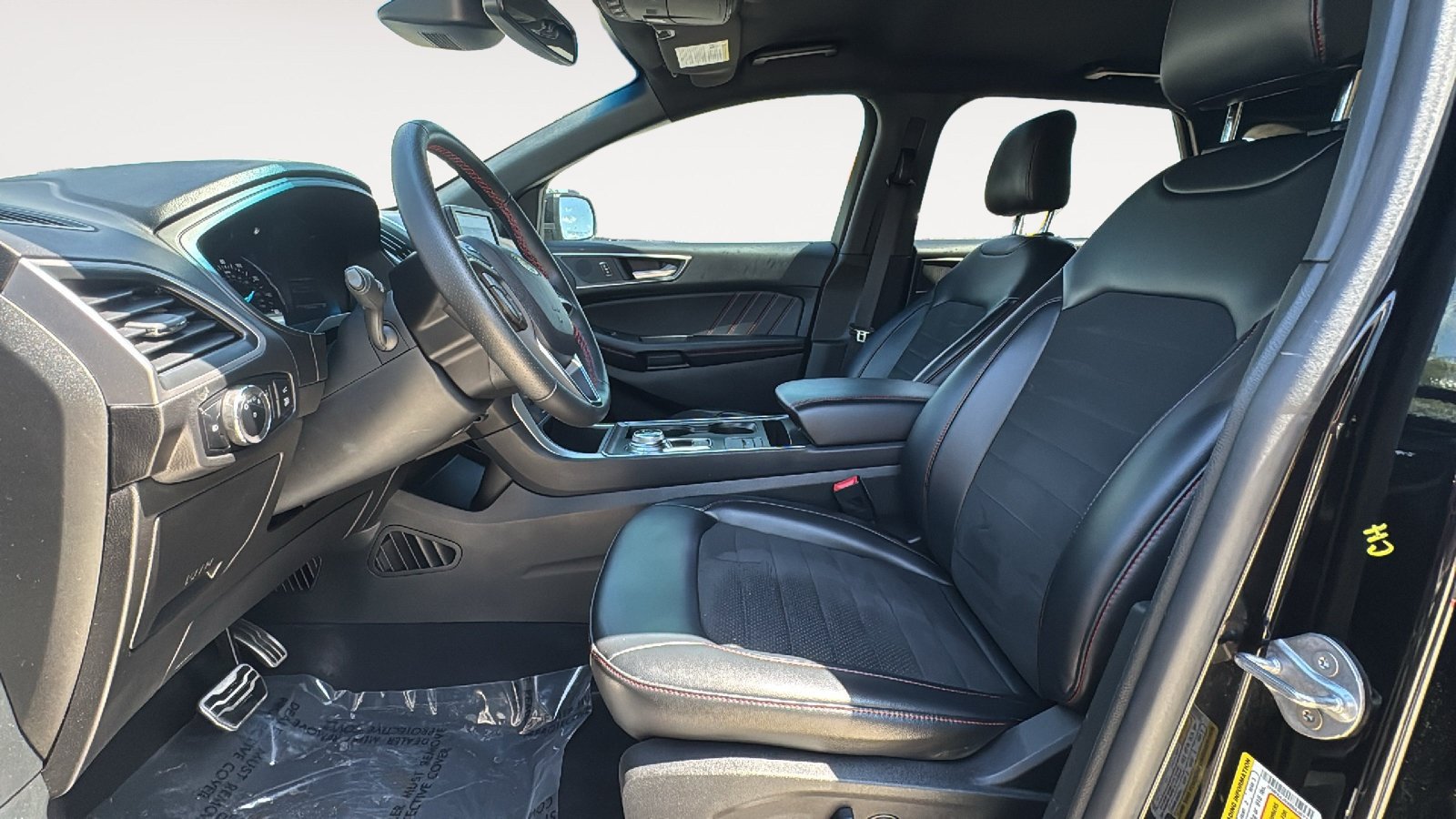 2024 Ford Edge ST-Line - Photo 9