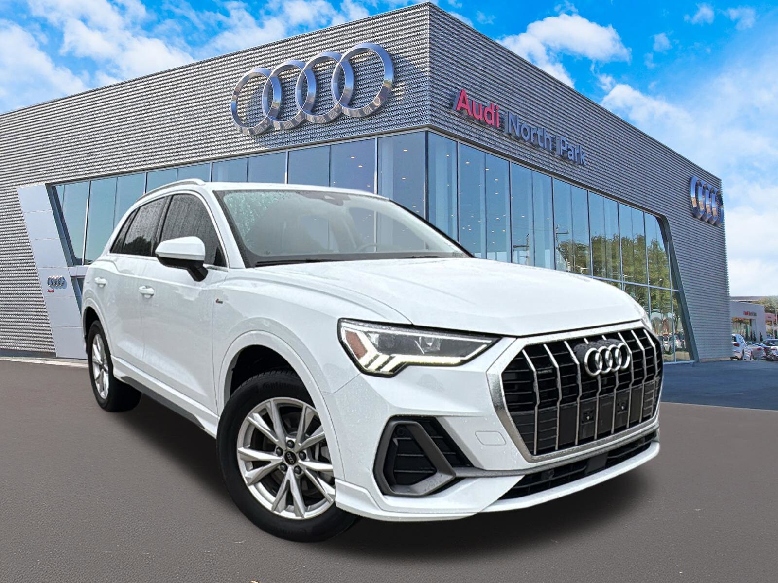 2024 Audi Q3 45 TFSI S Line Premium quattro's photo