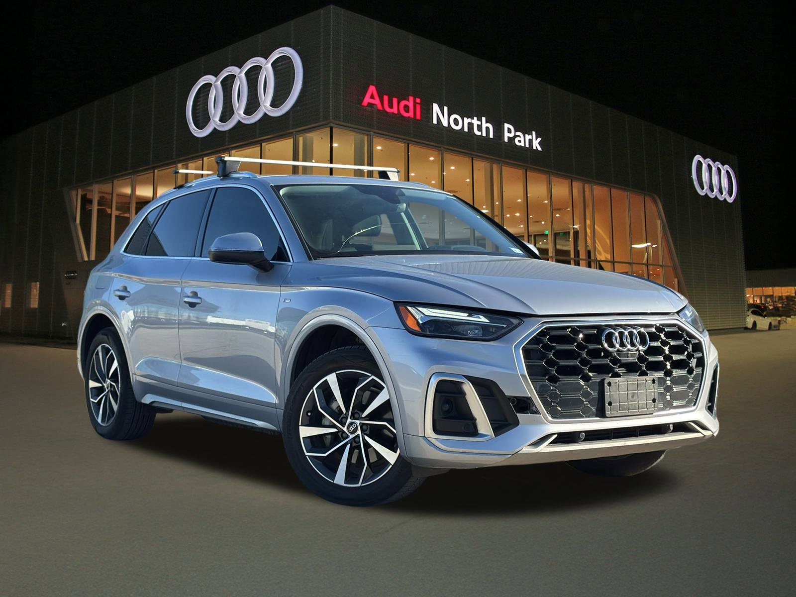 2022 Audi Q5 Premium Plus's photo