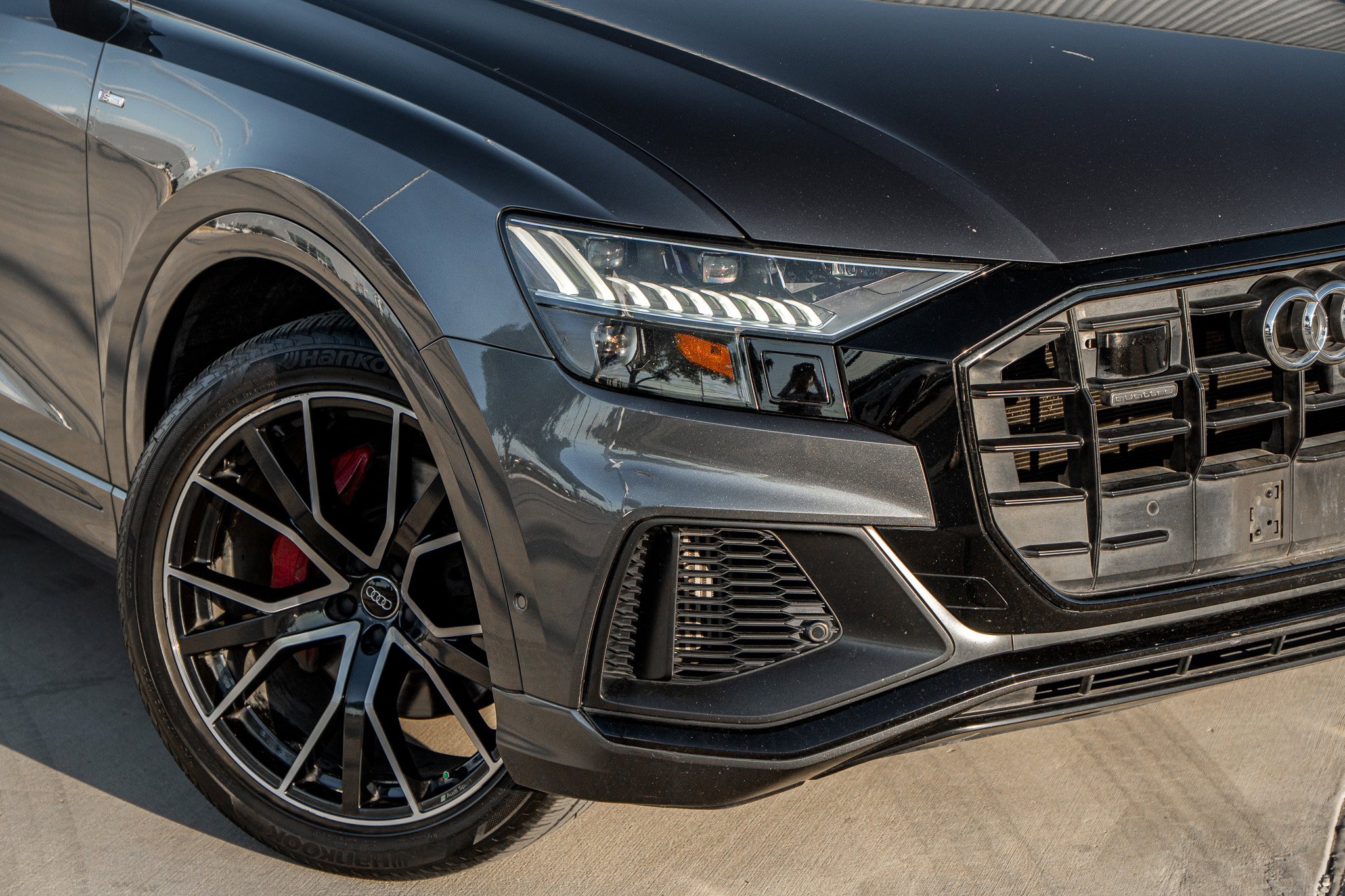 2019 Audi Q8 line Prestige photo 2