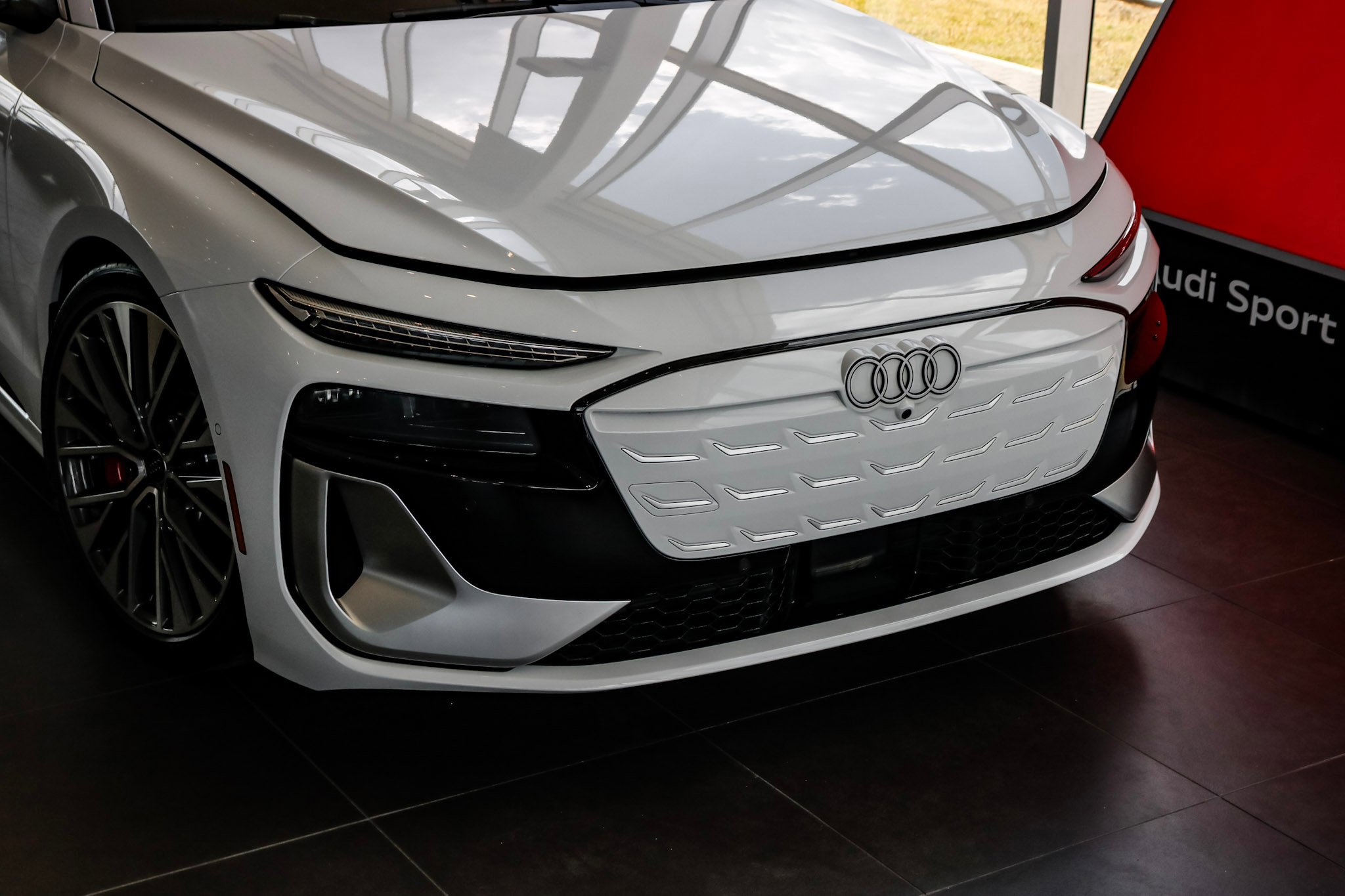 2025 Audi S6 Prestige photo 3