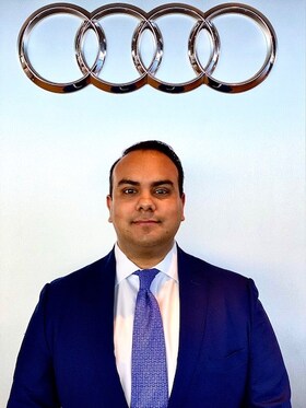 Staff member Pedro Davila from 27db7ecfd894