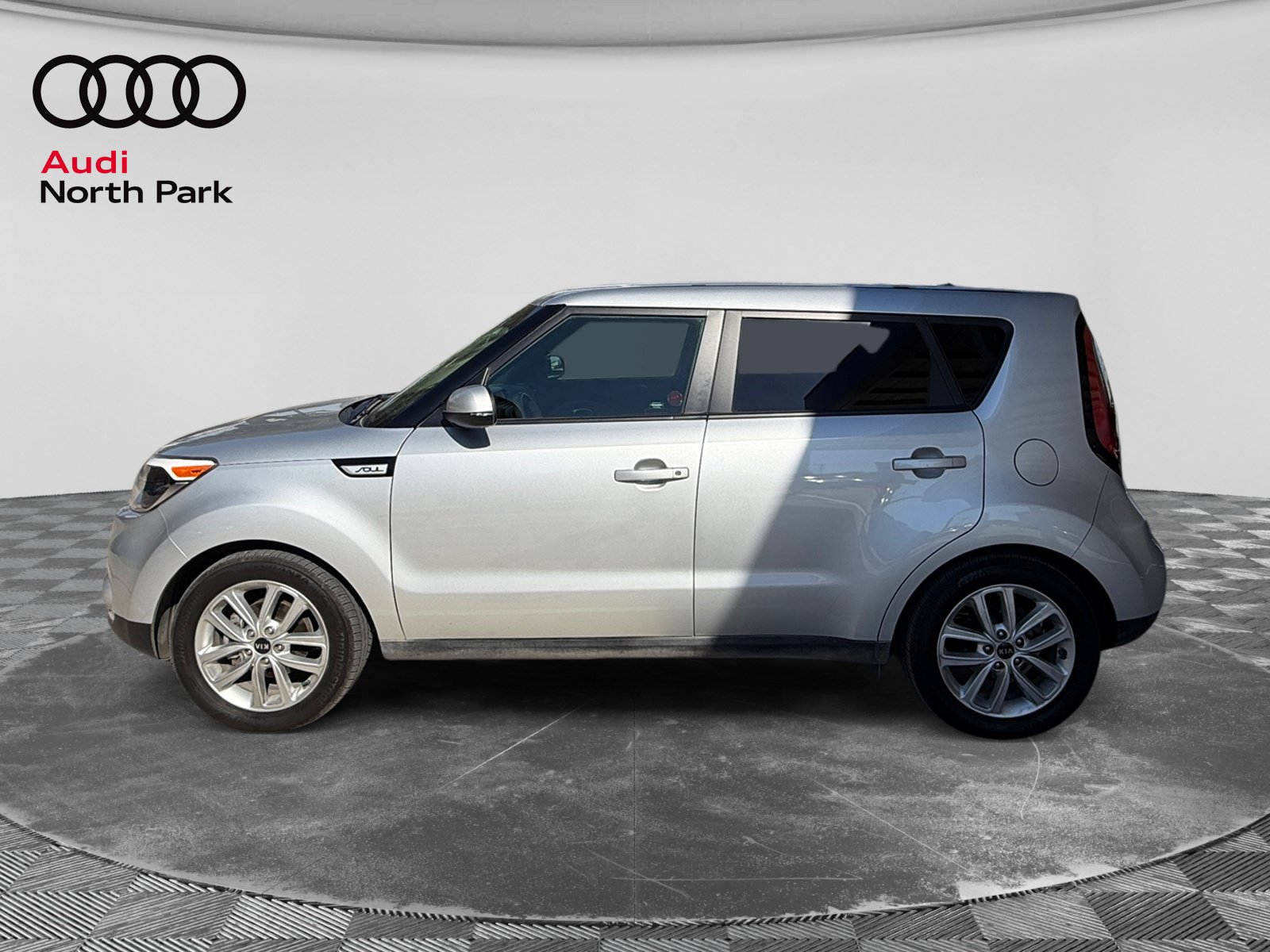 Used 2017 Kia Soul + with VIN KNDJP3A56H7430162 for sale in Selma, TX