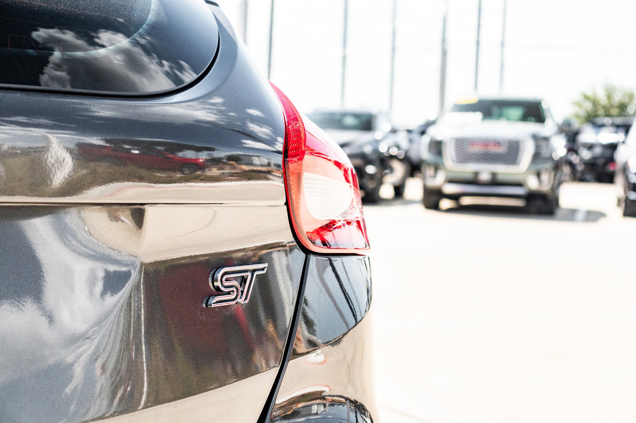 2017 Ford Focus ST photo 4