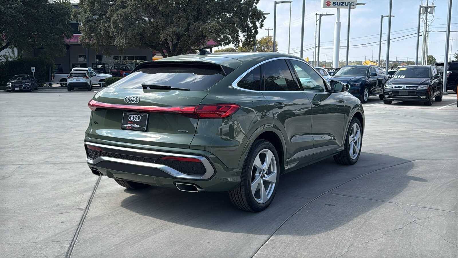 2025 Audi Q5 2.0T Prestige photo 2