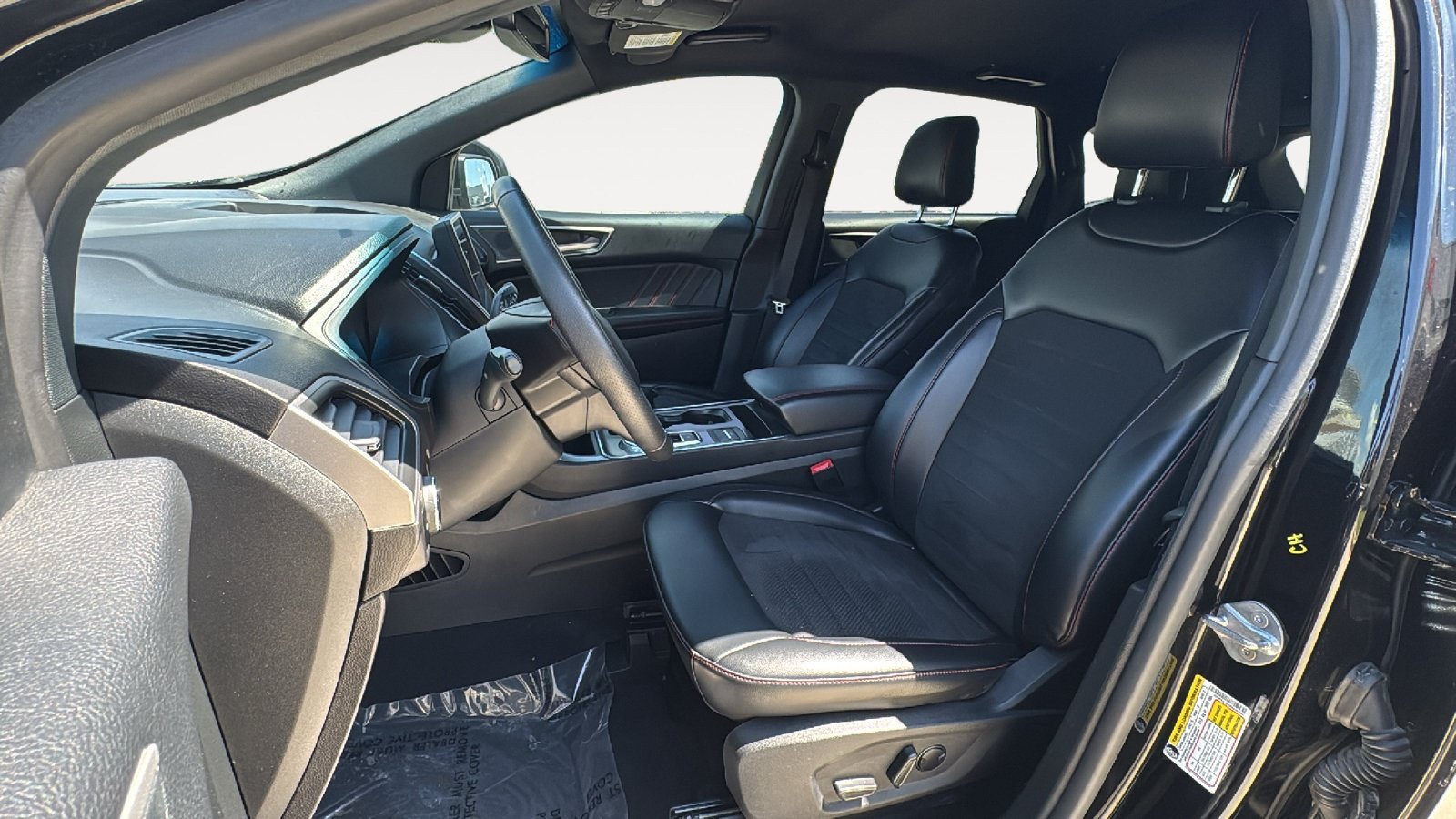 2024 Ford Edge ST-Line - Photo 13