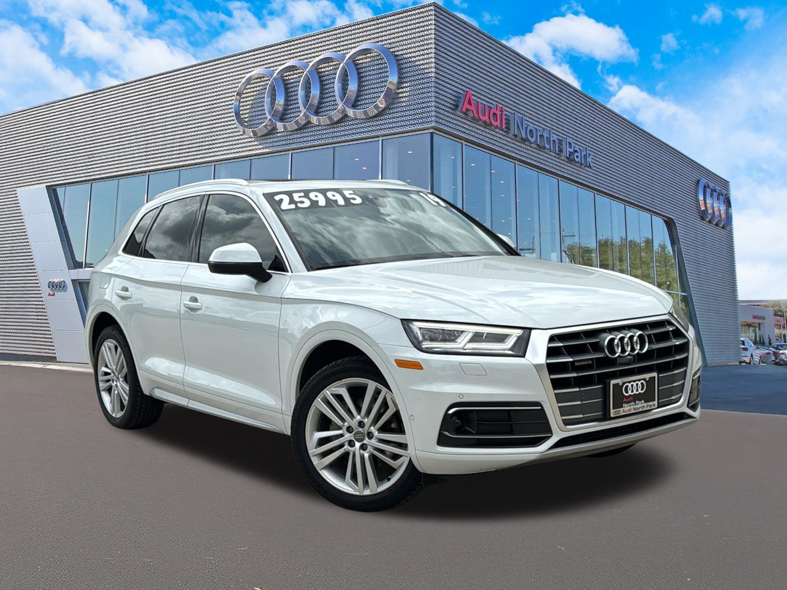 2019 Audi Q5 2.0T quattro S tronic Prestige's photo