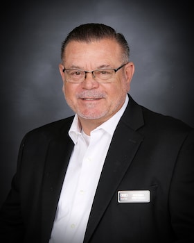 Staff member Arnulfo Zapata from 27db7ecfd894
