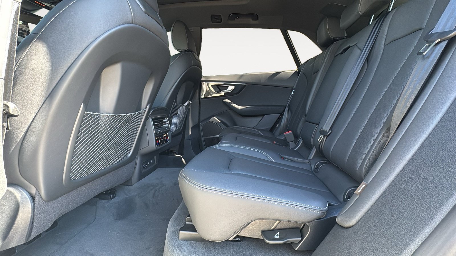 2026 Audi Q8 Premium Plus - Photo 15