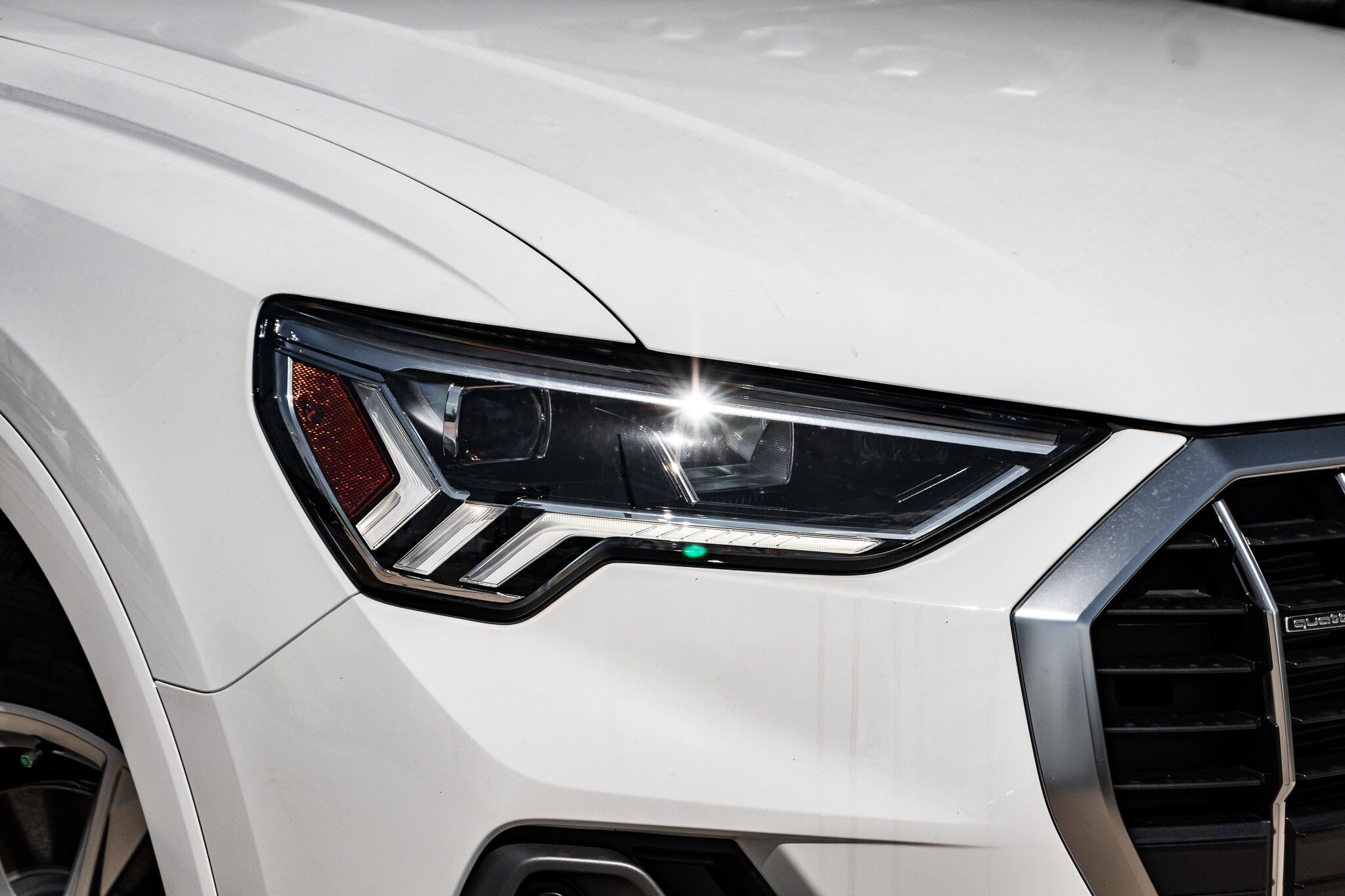 2025 Audi Q3 S line Premium Plus photo 2